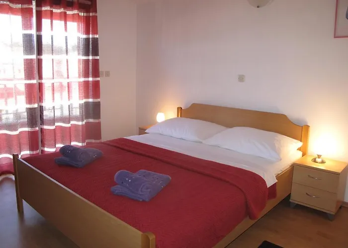 Mia סטארי גראד