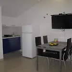 Mia דירה