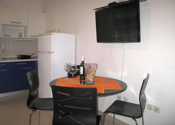 Mia Apartman
